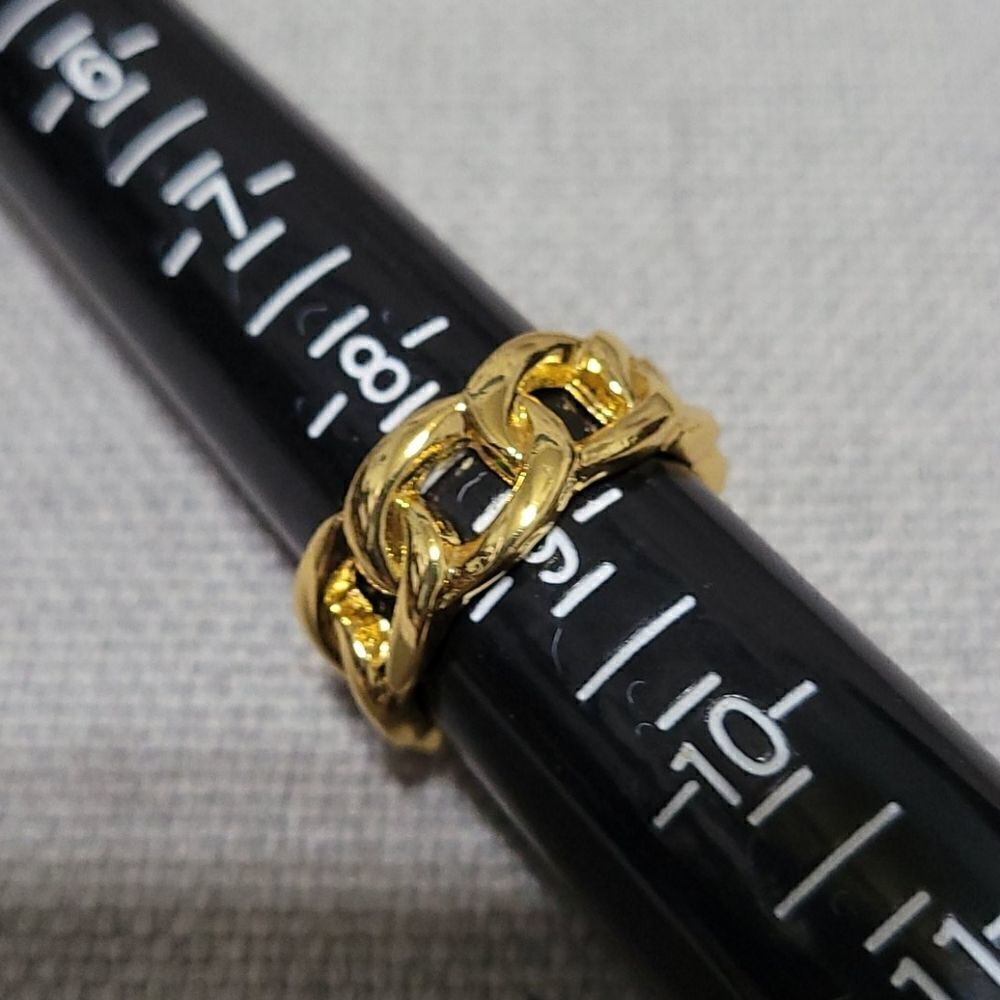 Gold Chain link ring - Picture 3 of 3